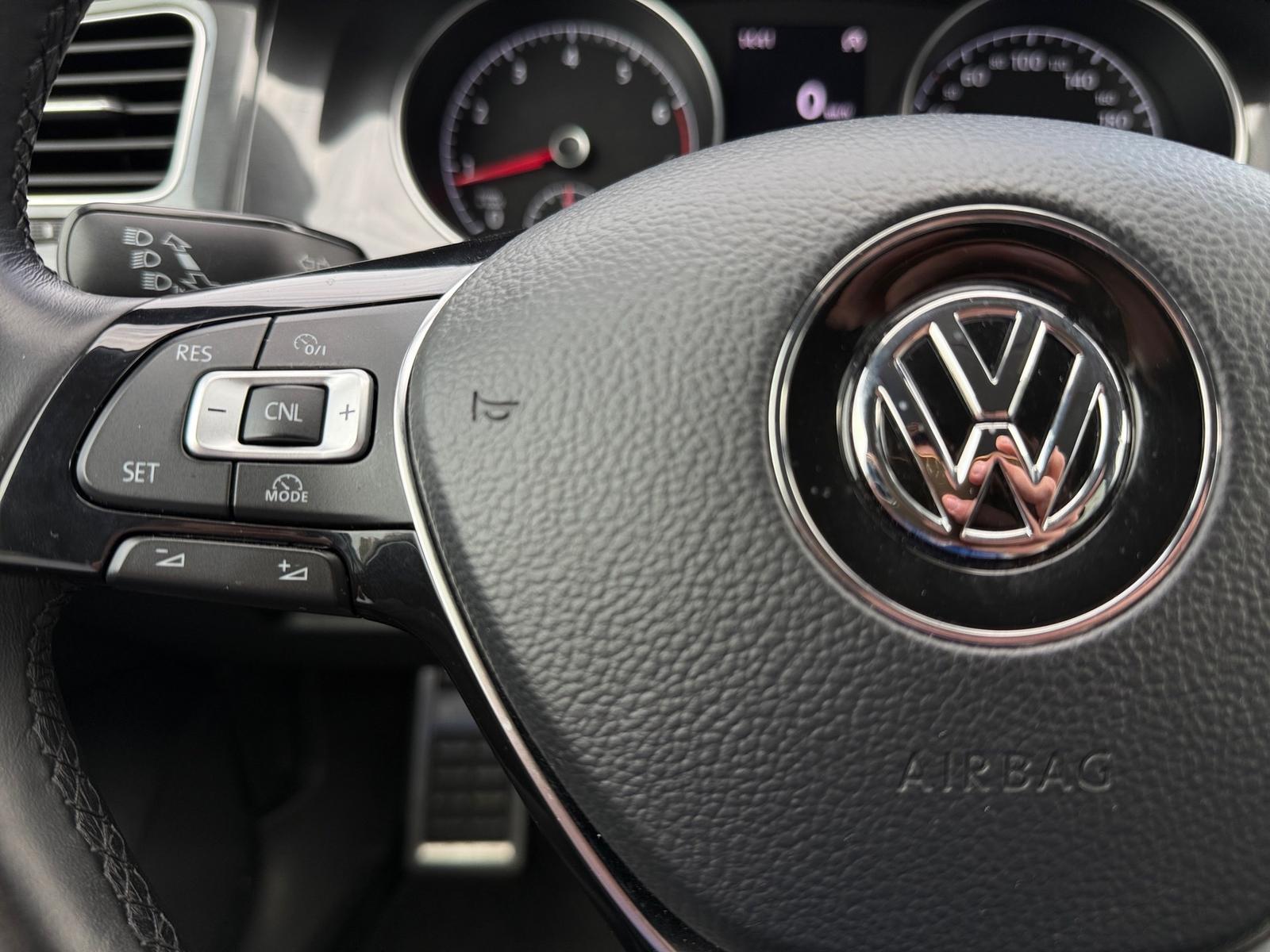 Volkswagen Golf VII 1.4 Xenon Alcantara Sitzheizung PDC