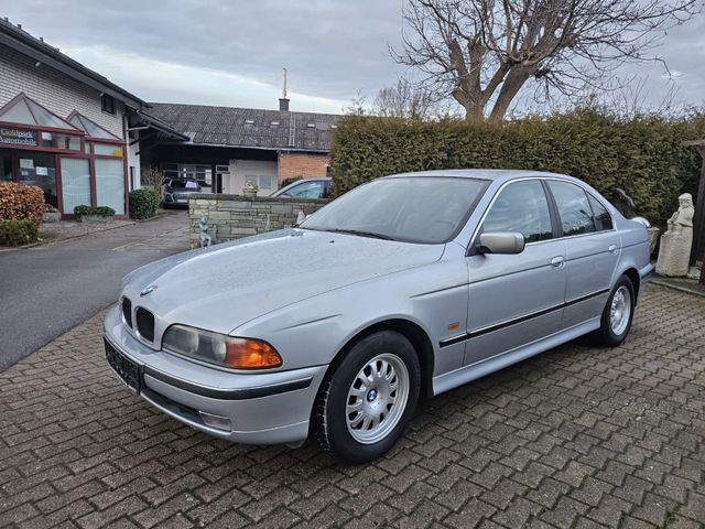 BMW 523i e39 Limousine Automatik