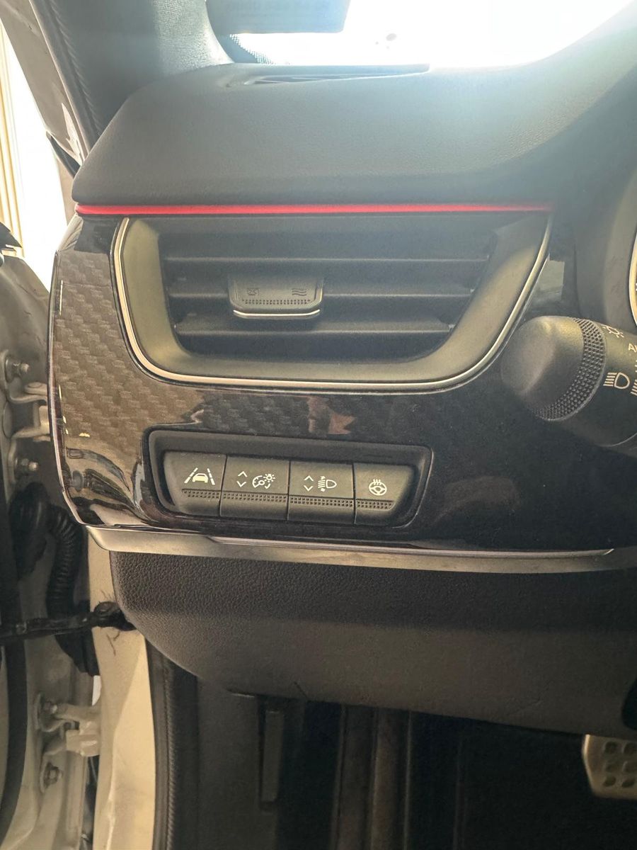 Fahrzeugabbildung Renault Arkana R.S. Line / WENIG KM/NAVI/KLIMA/BOSE