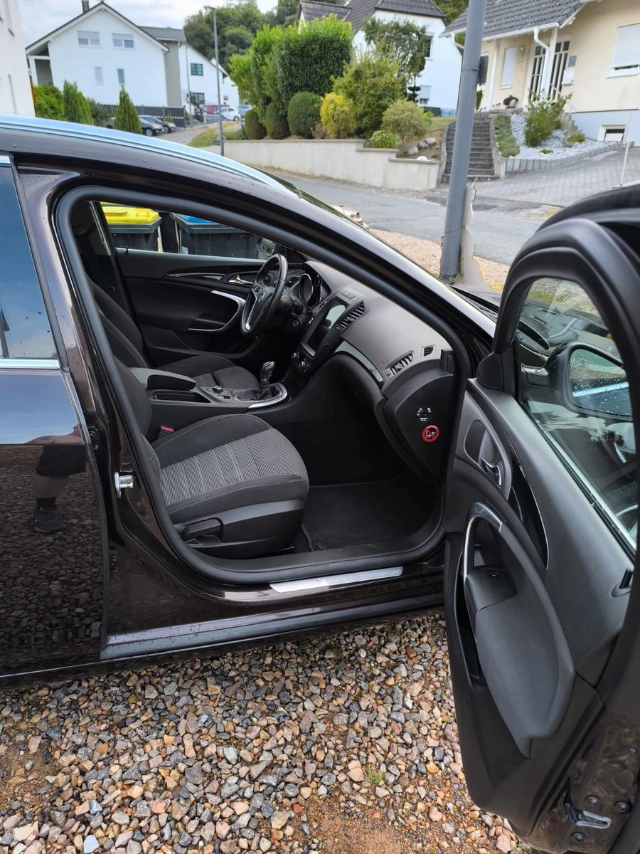 Opel Insignia 2012 — photo 6