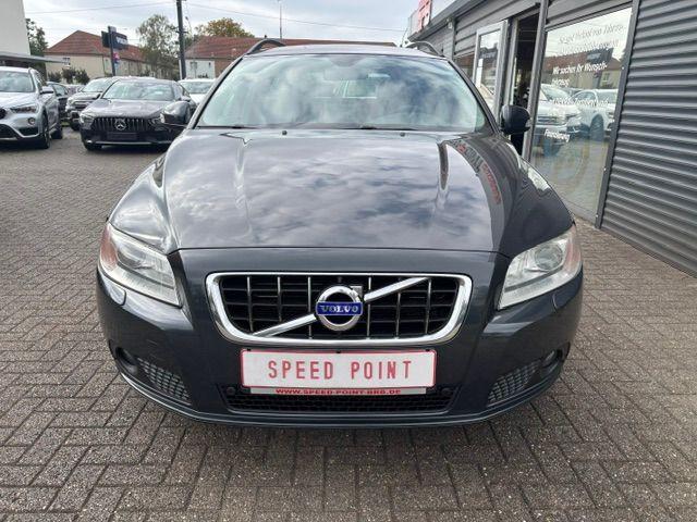 Volvo V70 2010 — photo 6