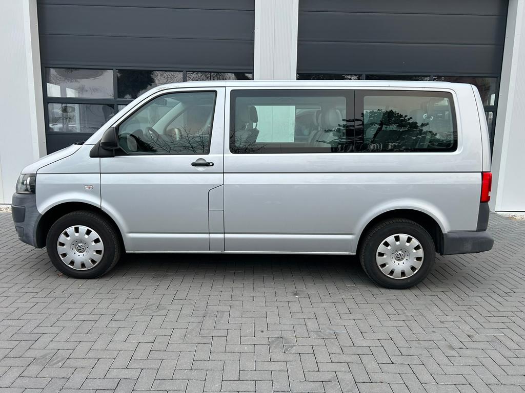 Volkswagen T5 Caravelle