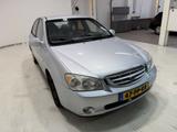 Kia Cerato 1.6-16V LX - Kia Cerato: 1.6