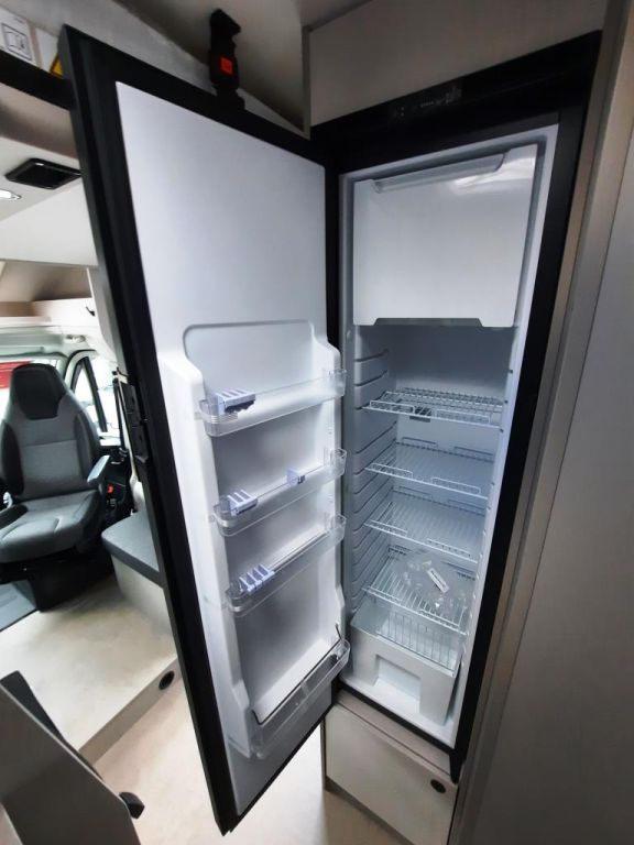 Fahrzeugabbildung LMC Tracer 730 EL Verfüg./Sparen Sie 15.235,- €