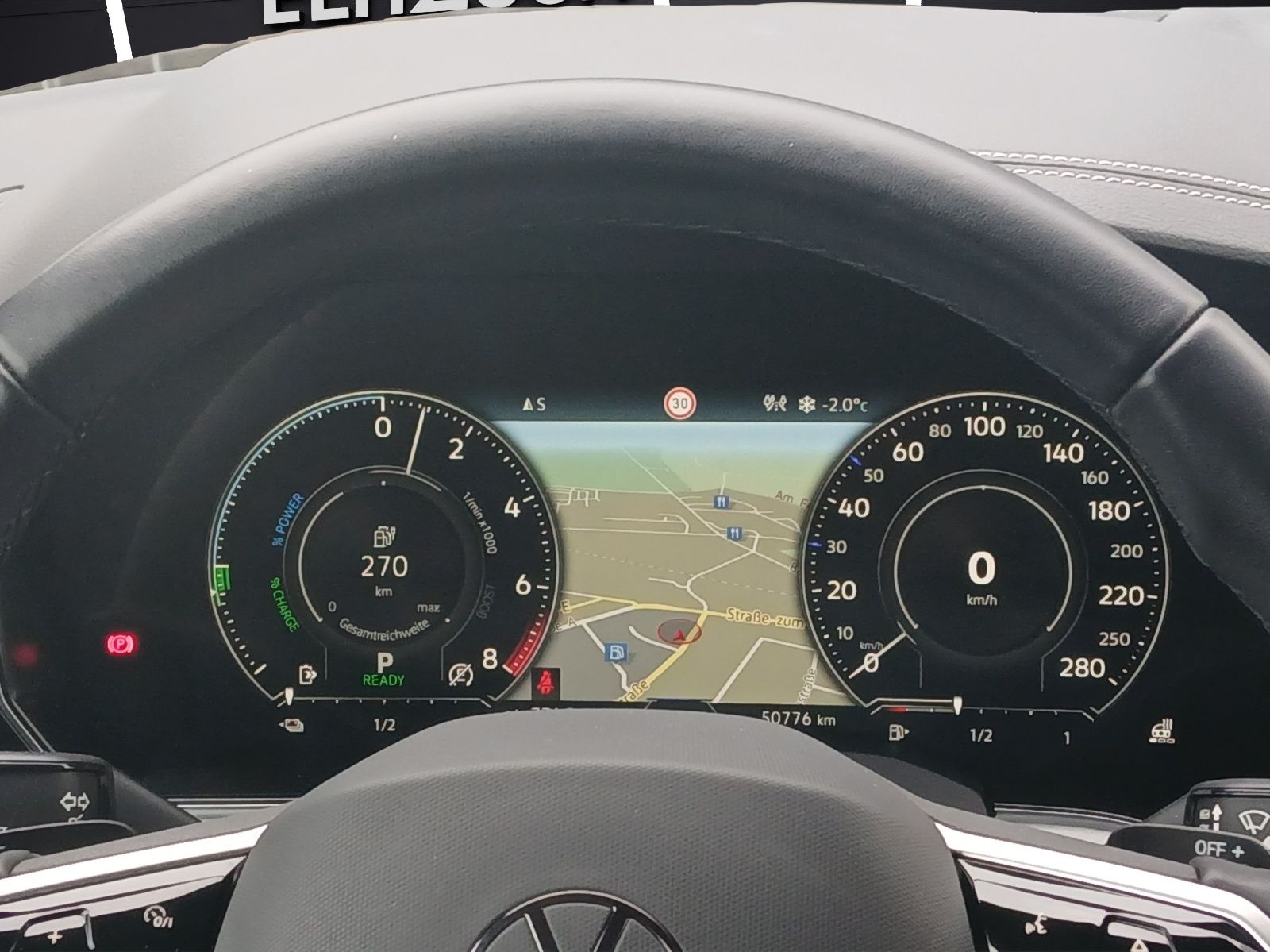 Fahrzeugabbildung Volkswagen Touareg eHybrid Elegance 4M Matrix AHK HUD Pano