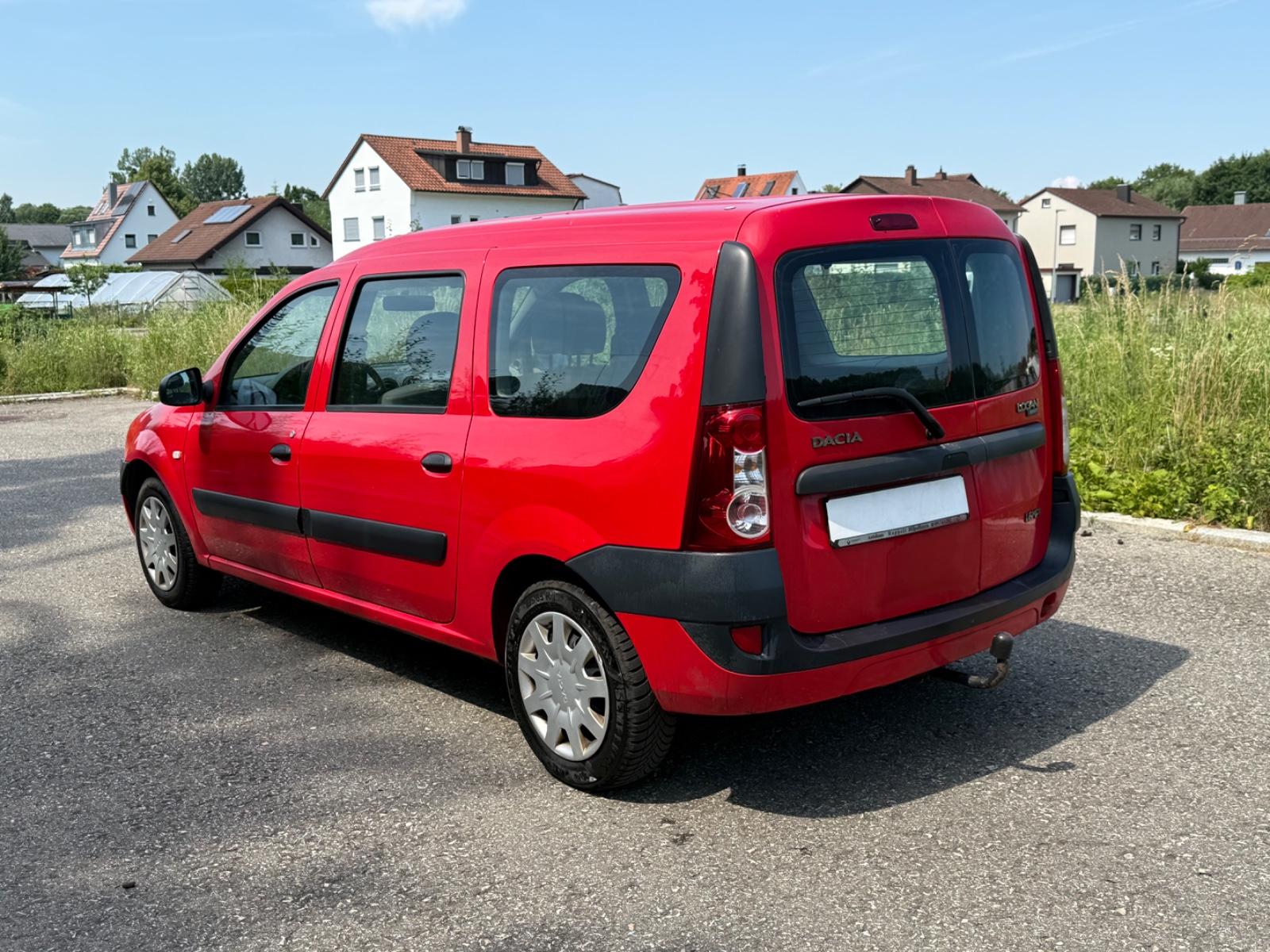 Dacia Logan 2007 — rear view