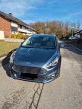 Ford S-Max 2,0 EcoBlue 140kW Titanium 7 Sitzer - Ford S-Max von privat