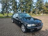 BMW E46 320I zu verkaufen - BMW 320 aus 2001: Kombi