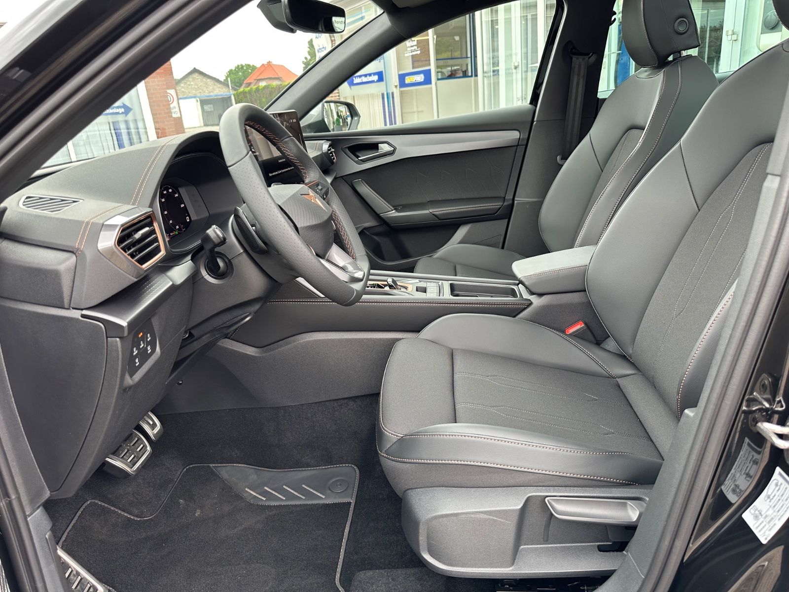 Fahrzeugabbildung CUPRA Leon ST 2.0 TDI DSG Pano/ACC/LED/CarPlay/18"