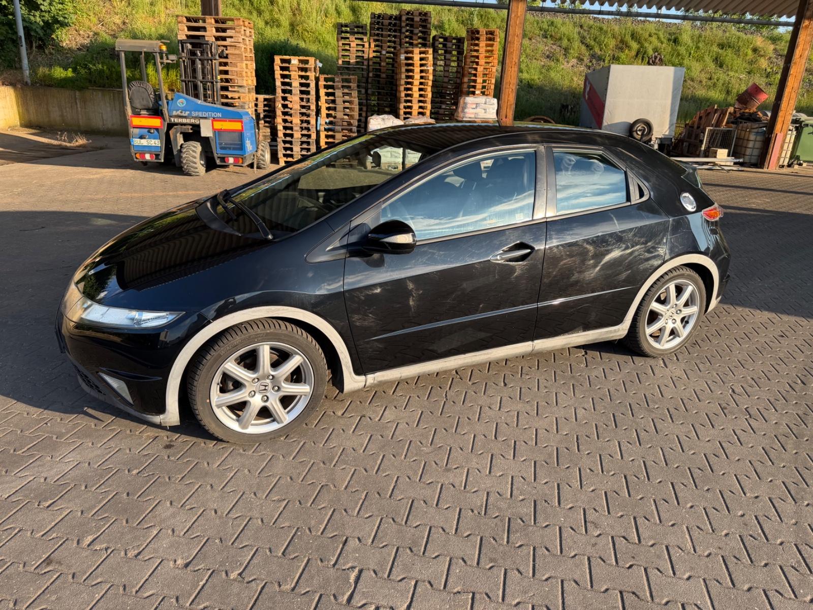 Honda Civic 1.8 i-SHIFT Sport/Tüv Neu/PDC/Klima