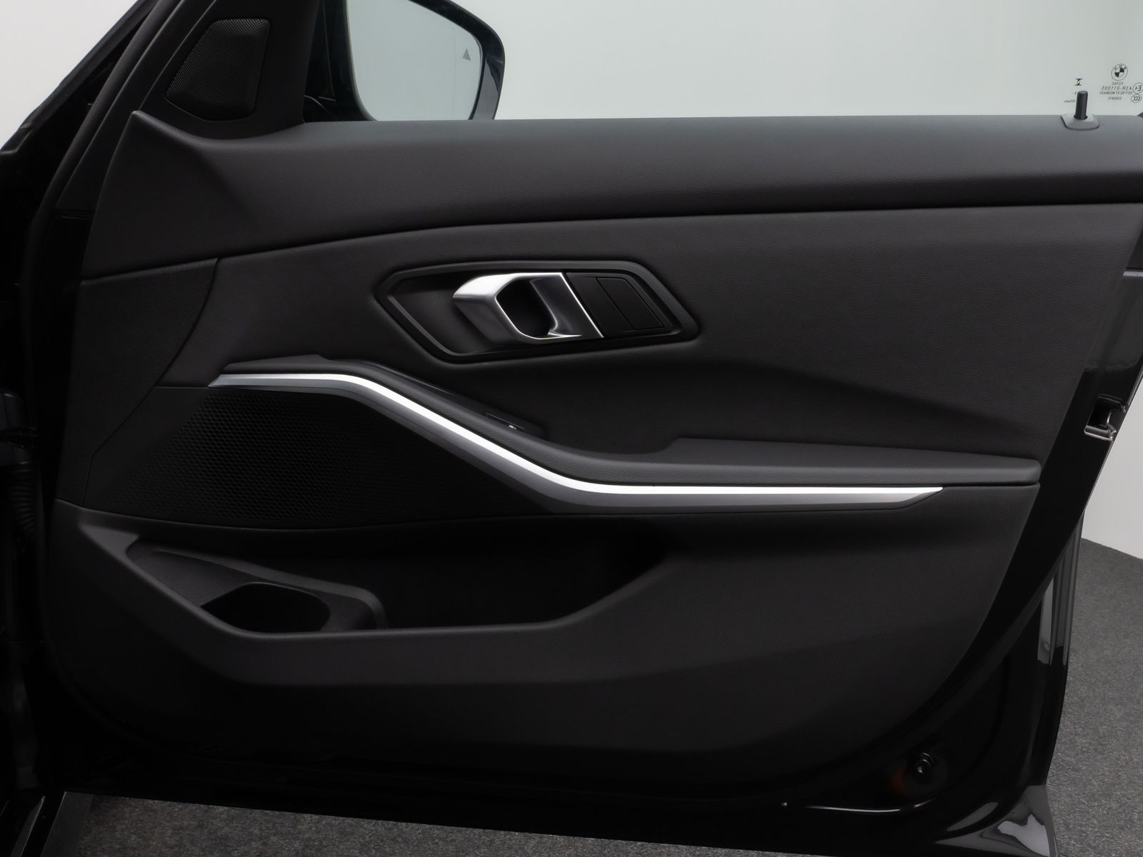 Fahrzeugabbildung BMW 318i M Sport Kamera HUD DAB HiFi Fernlichtassist