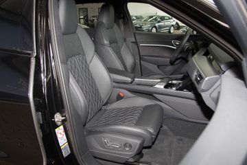 Audi e-tron 55 quattro S-Line Black,Leder,B&O,MATRIX