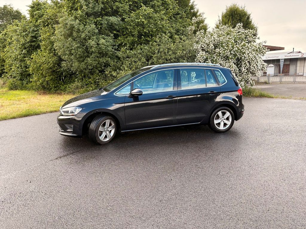 Image of Volkswagen Golf Sportsvan
