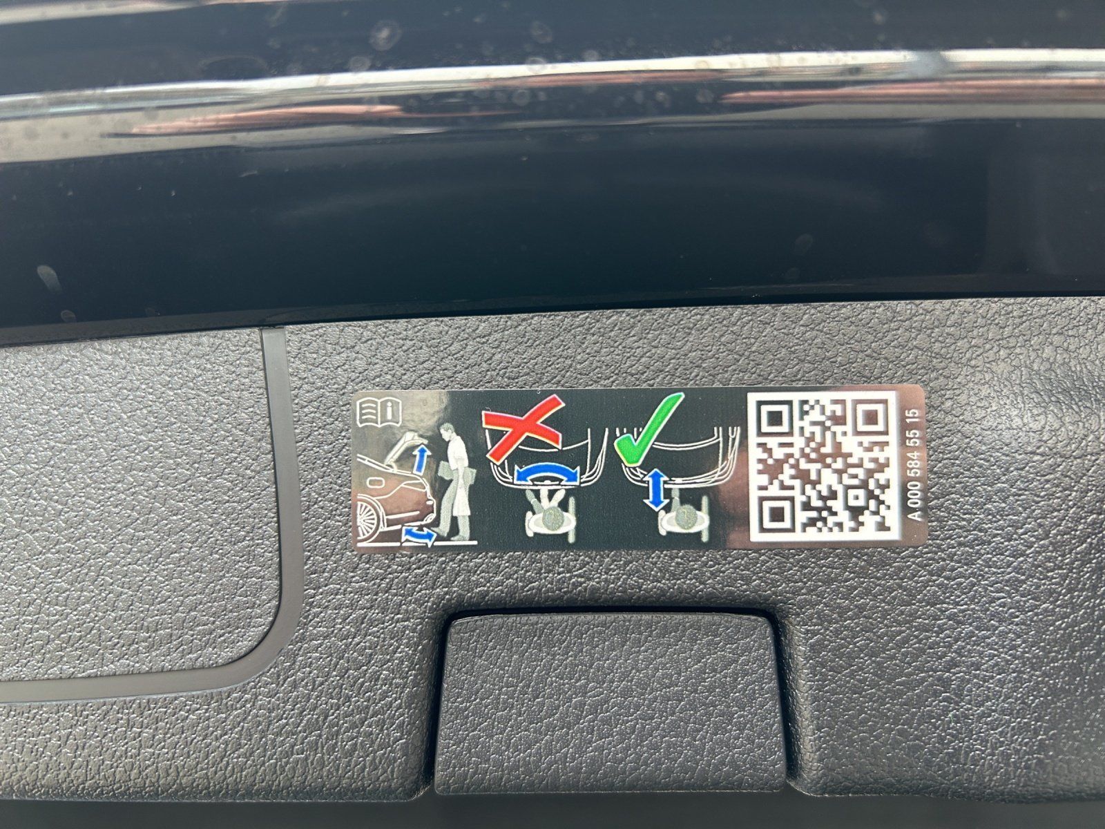 Fahrzeugabbildung Mercedes-Benz A 200 Lim AMG Standhzg MEMORY Multibeam DISTRO