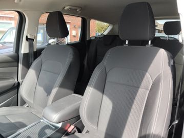 Ford Kuga - 11