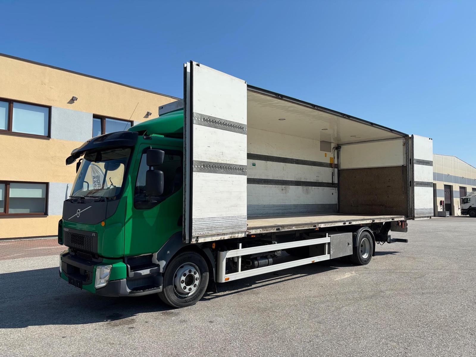 Volvo FL250 4x2 EURO 6 SIDE OPEN BOX