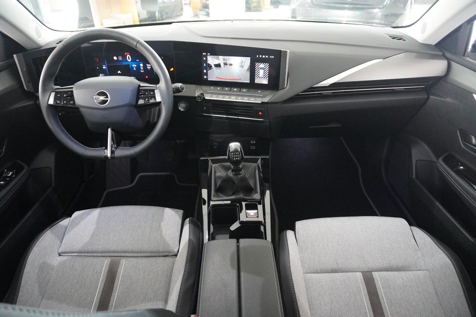 Fahrzeugabbildung Opel Astra L ST 1.5D ELEGANCE NAVI/LED/KAMERA/SH/DAB+