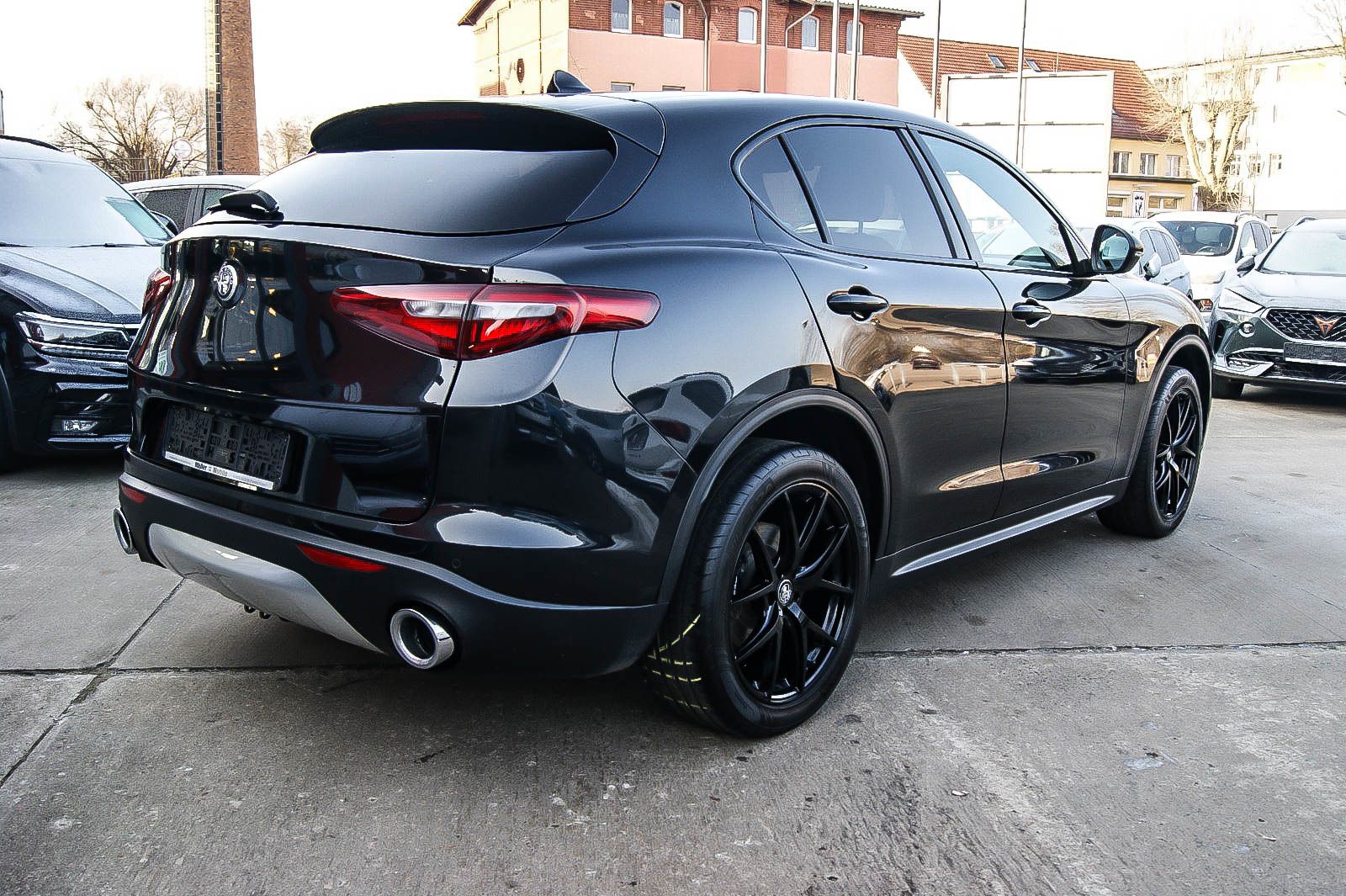 Fahrzeugabbildung Alfa Romeo Stelvio Super Q4 LUSSO SPORTPAKET LEDER WINTER