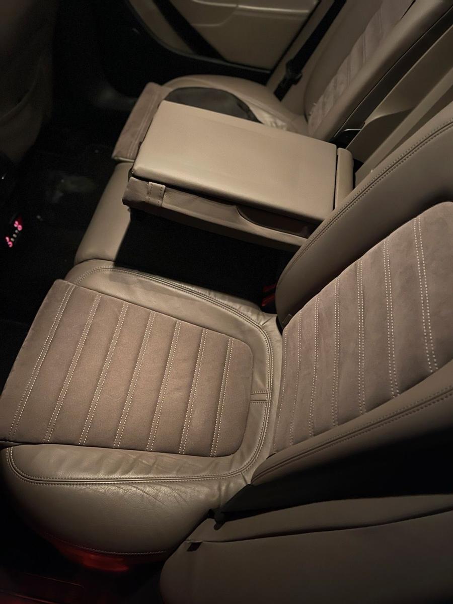 Volkswagen Passat 2010 — photo 12