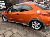 Honda Civic 1.8 - Honda Civic mit Benzin-Antrieb: Kleinwagen
