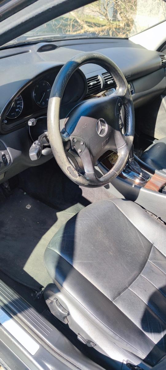 Mercedes-Benz C220 2005 — photo 8