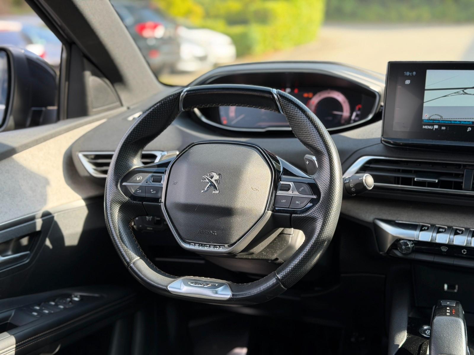 Peugeot 3008 GT Garantie*Pano*1.Hand*180°Keyless*Navi*