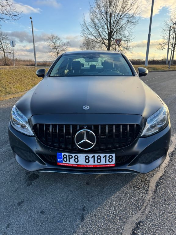 Mercedes-Benz C 400