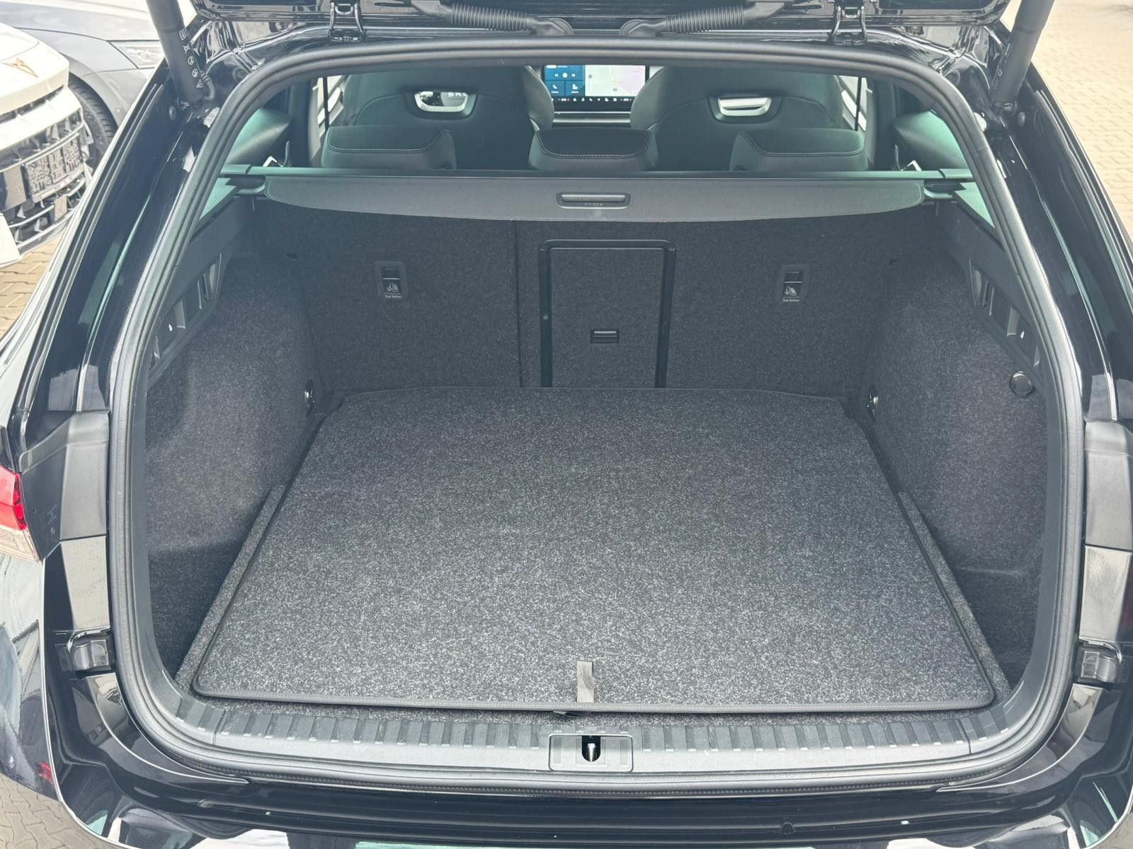 Fahrzeugabbildung SKODA Octavia 2.0 TDI Sportline DSG MATRIX*WINTER*5J.G