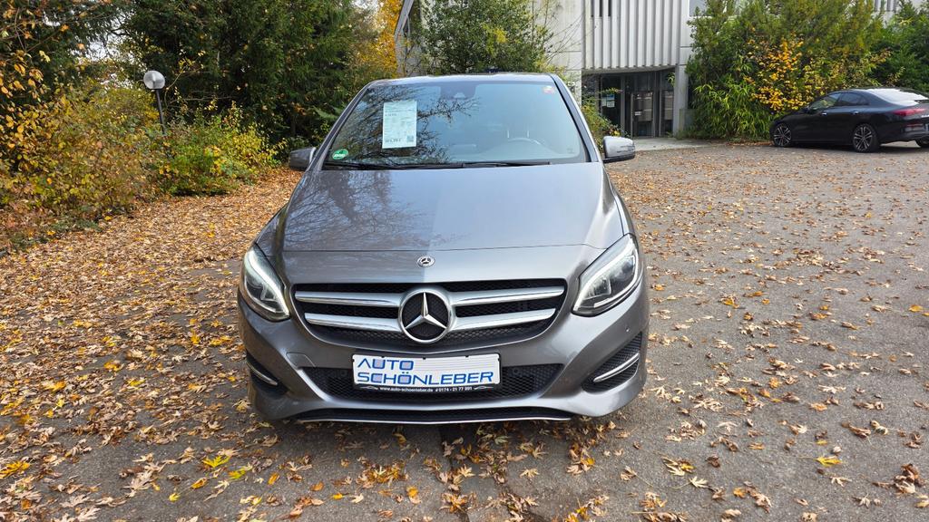 Mercedes-Benz B 220