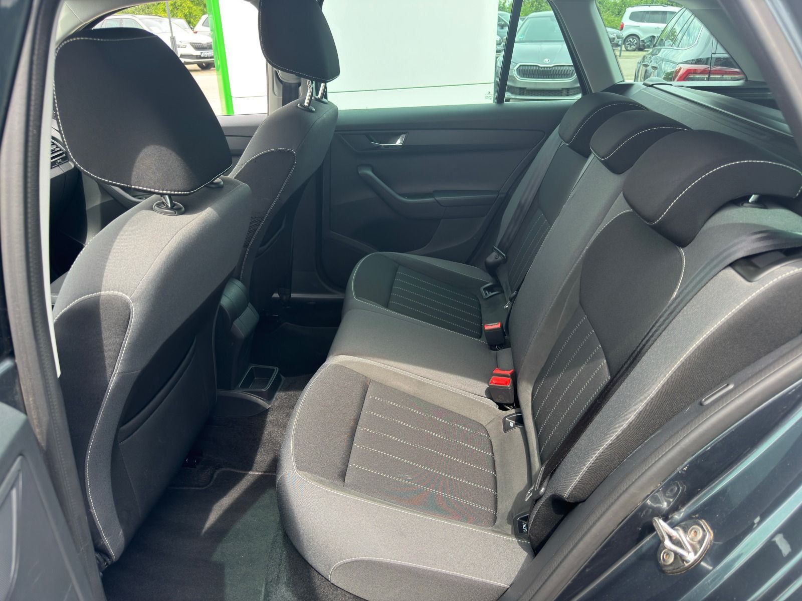 Fahrzeugabbildung SKODA Fabia Combi 110PS 6-Gang*RFk*LED*PDC*SmartLink