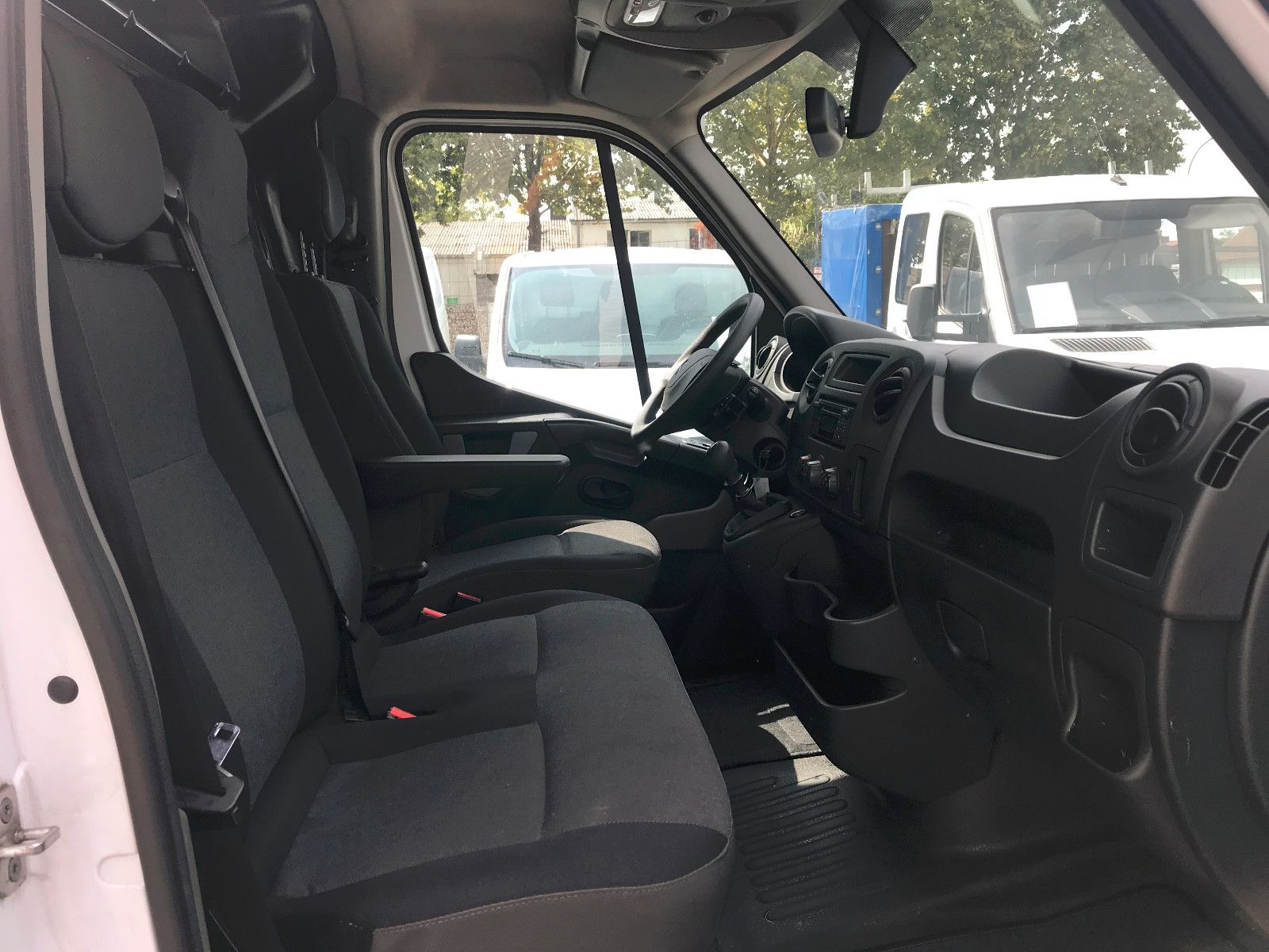 Fahrzeugabbildung Renault Master III Kasten L3H2 HKa 3,5t,1Hd,62870km