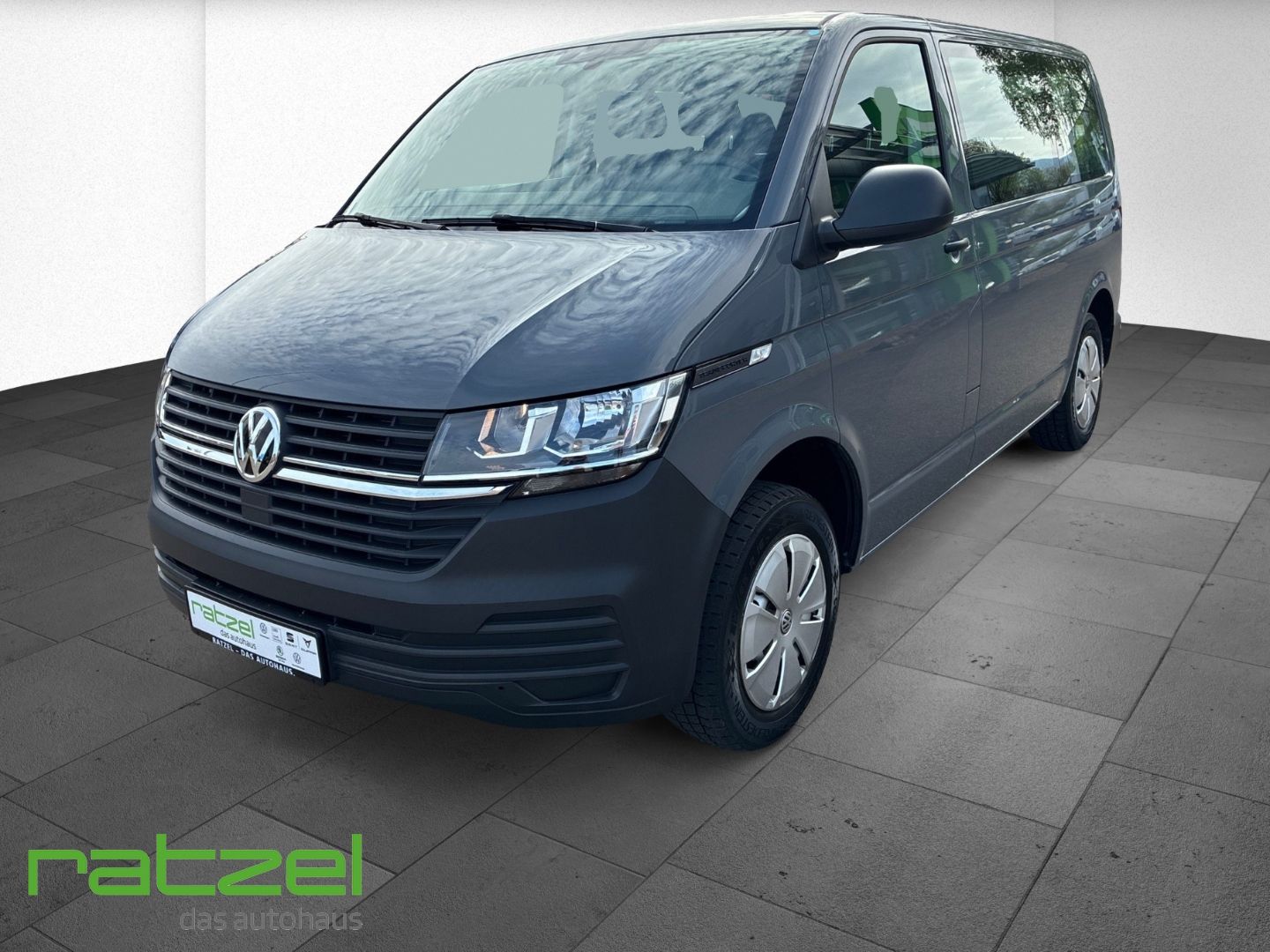 Fahrzeugabbildung Volkswagen T6.1 Kombi KR 2.0 TDI 9-Sitzer AHK DAB Notbremsa
