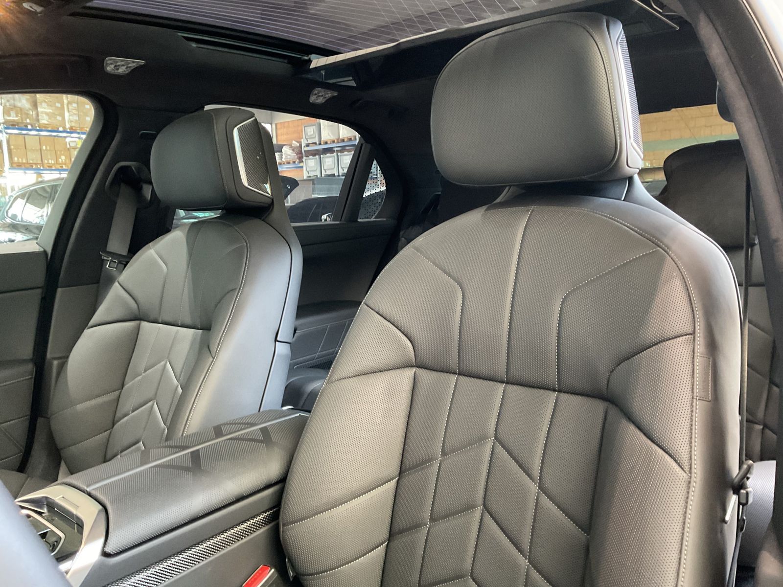 Fahrzeugabbildung BMW i7 eDrive50 B&W Surround, Executive Lounge Paket