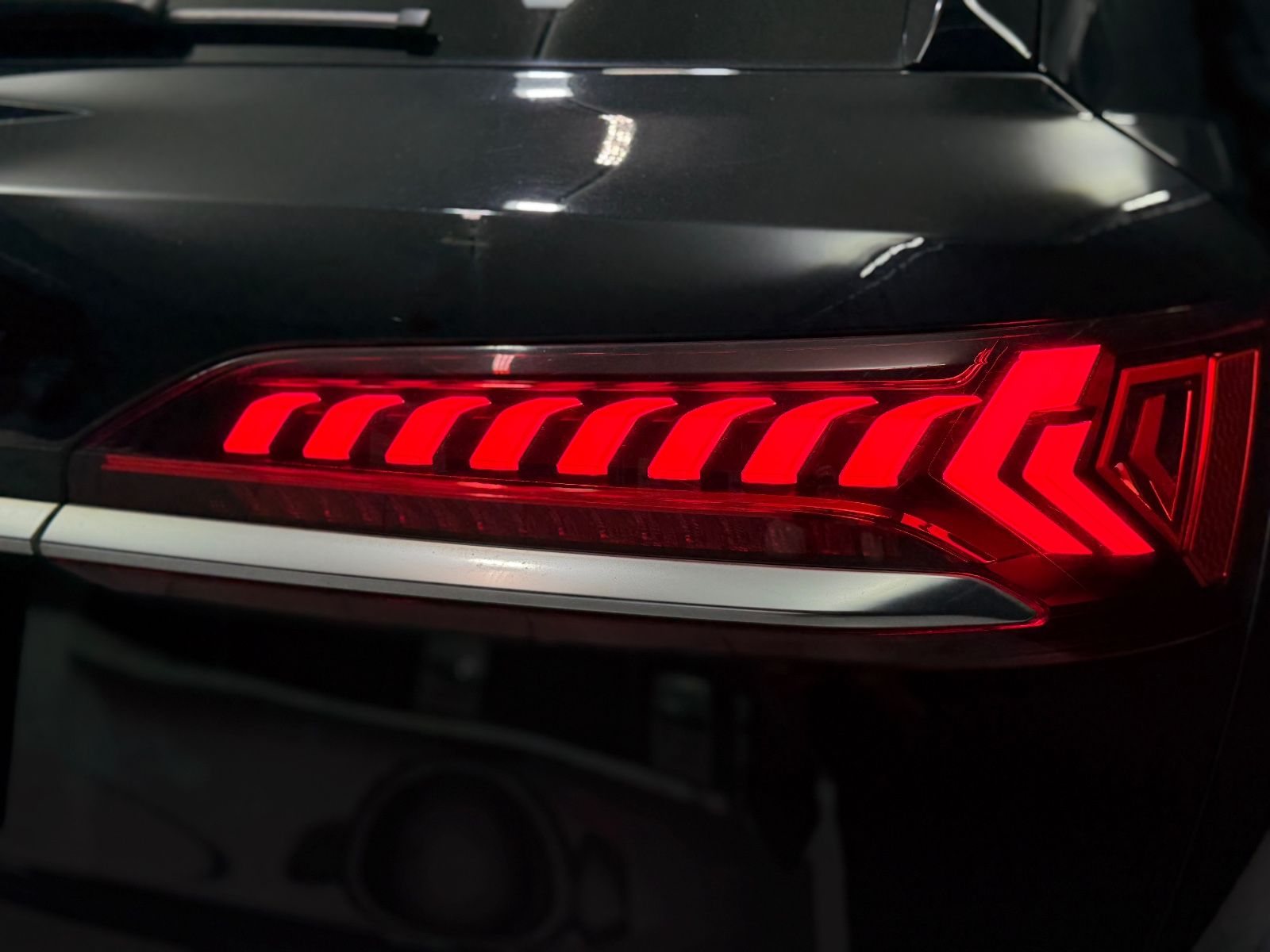 Fahrzeugabbildung Audi SQ7 4.0 TDI quattro|3D BANG&OLUFSEN|PANORAMA|AHK