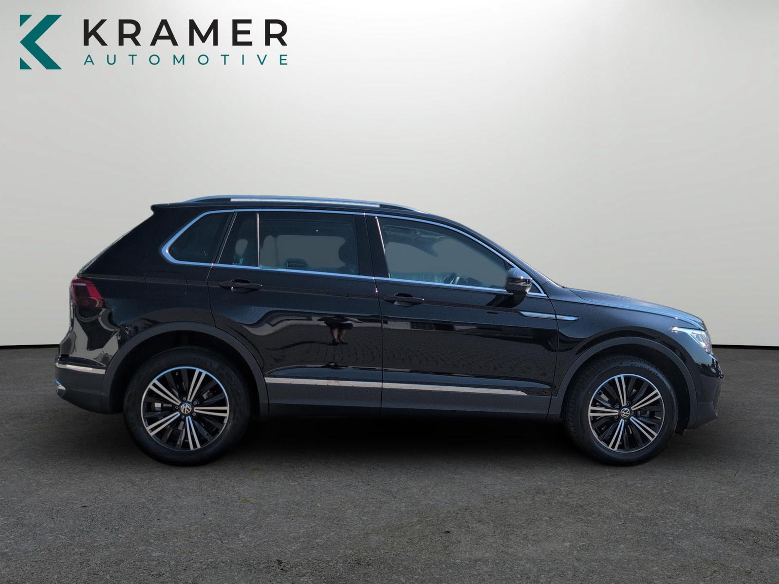 Volkswagen Tiguan Elegance 4M MATRIX+PANO+HUD+LEDER+VOLL!!