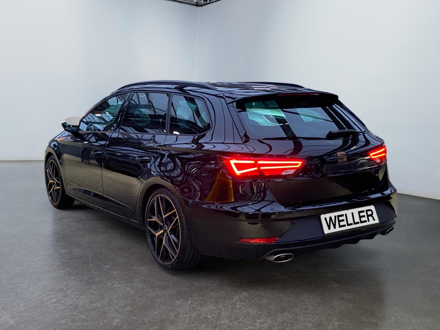 Seat Leon ST 2.0 TSI Cupra 4Dr *LED*Pano*DCC*ACC*SHZ*