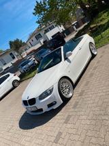 BMW 335I Cabrio  DKG. Standheizung 420Ps - BMW 335 aus 2011: 335d