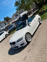 BMW 335I Cabrio  DKG. Standheizung 420Ps - BMW 335 aus 2011: 335d