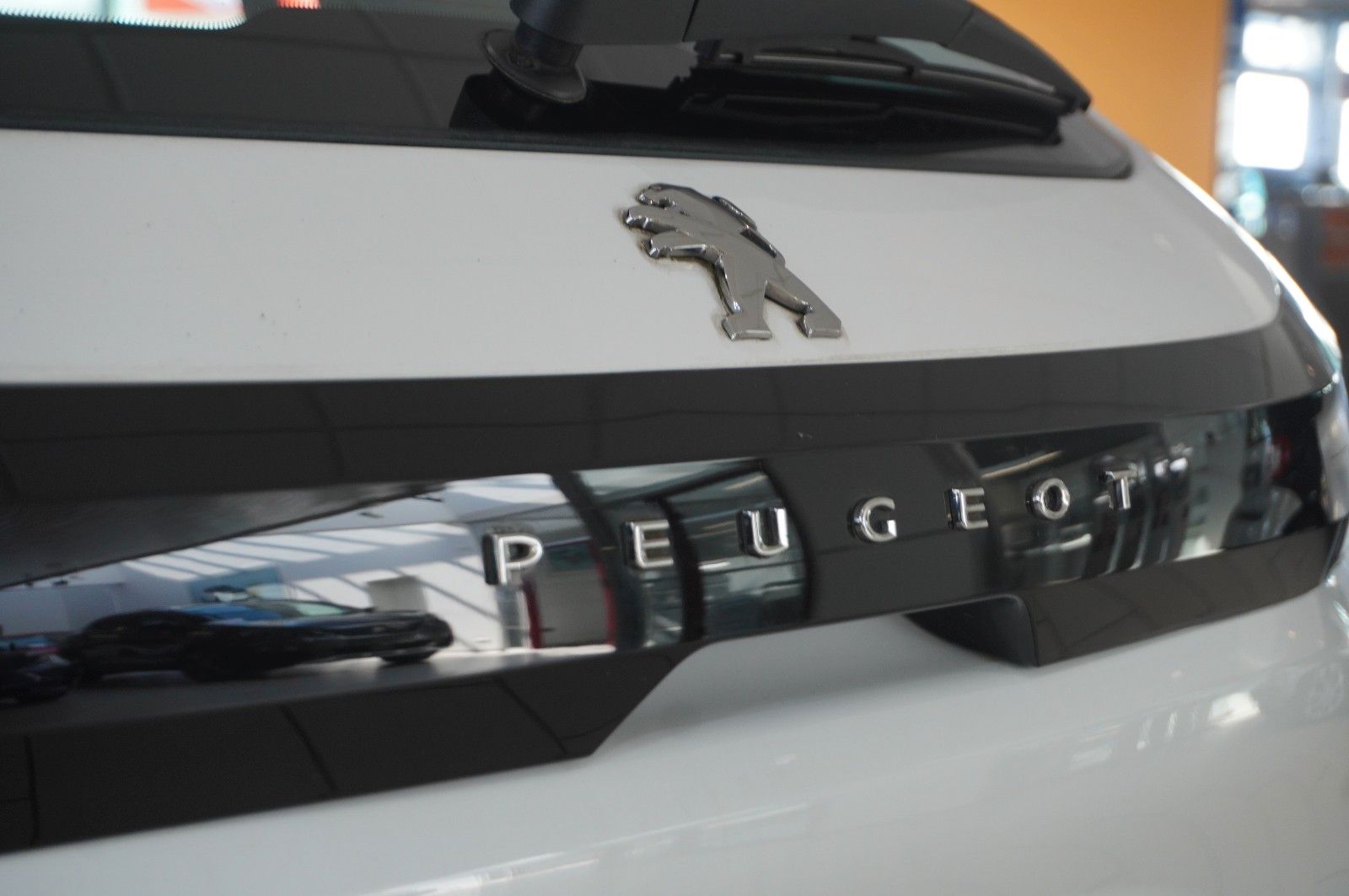 Fahrzeugabbildung Peugeot 208 1.5 HDI ACTICE NAVI/LED/SHZ/PDC/SPORT/TEMP.