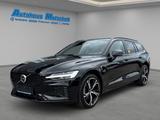 Volvo V60 T6 AWD Ultra Dark Recharge HUD StandHZG Lede - Volvo V60: Awd