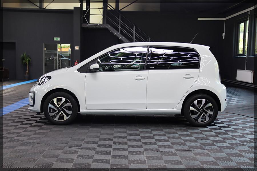 Volkswagen up! Active SITZHZG / CAM / PDC