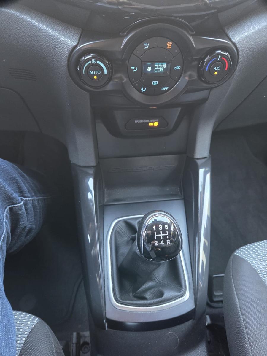 Ford EcoSport 2015 — photo 14