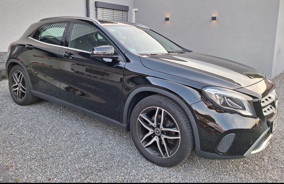 Mercedes-Benz GLA 180 LED MB Scheckheft unfallfrei