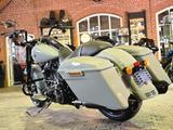 Harley-Davidson FLHRXS Road King Special - Harley-Davidson Road King Special