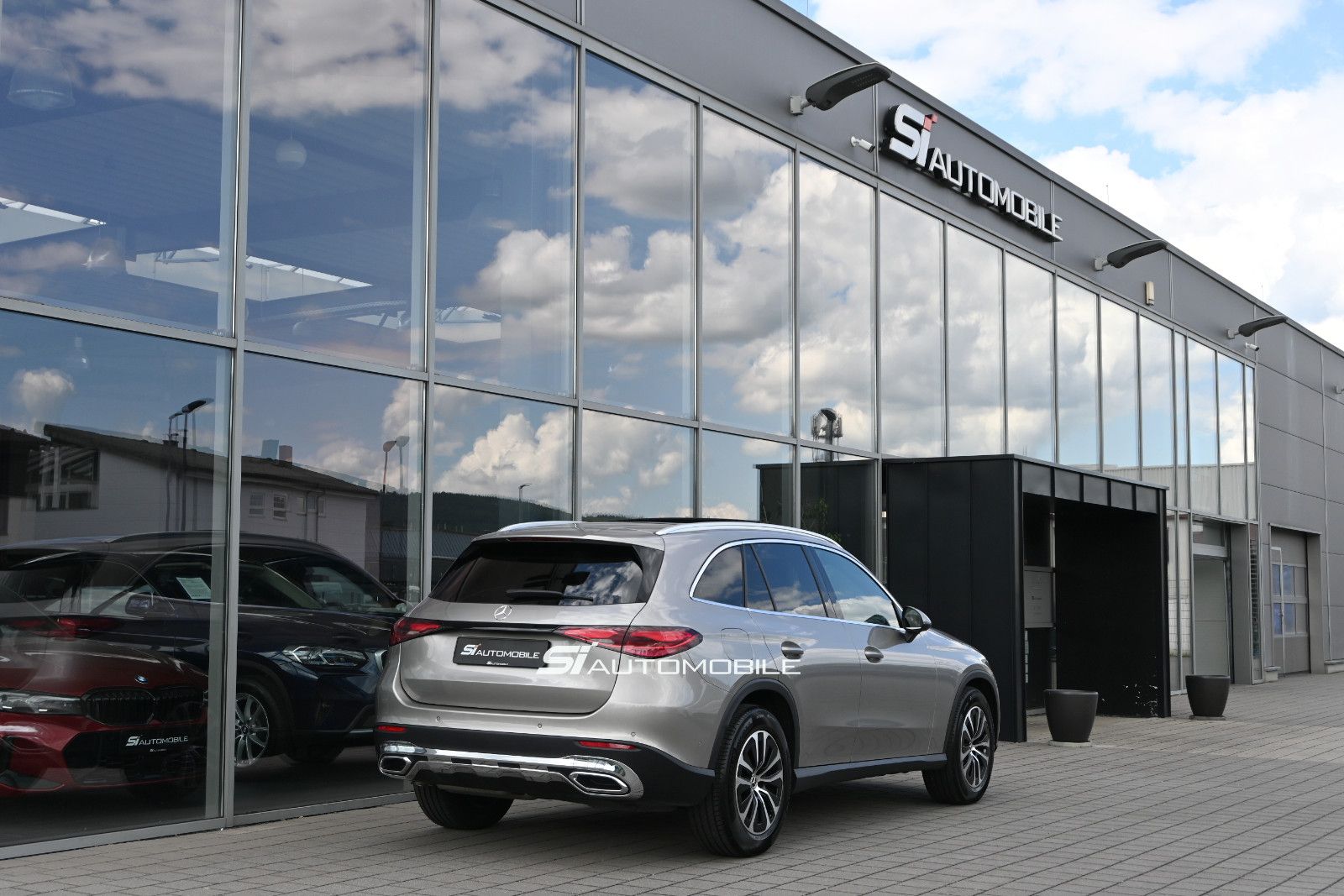 Fahrzeugabbildung Mercedes-Benz GLC 220 d 4MAT. Avantgarde °DISTRONIC°PANORAMA°