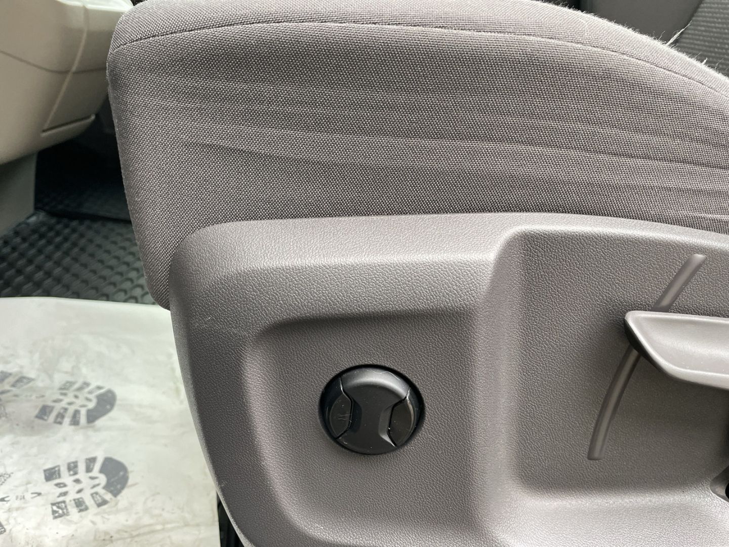 T7 Multivan 1.4 TSI eHybrid AHK/Kamera/LED/App-C