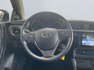 Toyota Auris Touring Sports - 12