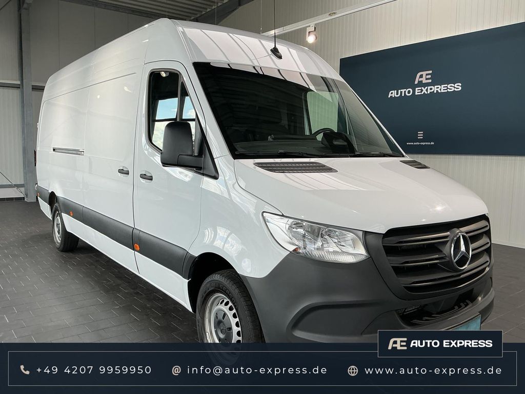 Image of Mercedes-Benz Sprinter