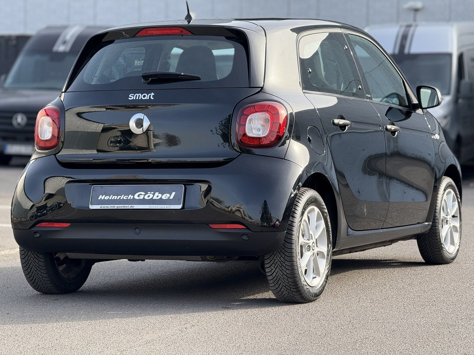 Fahrzeugabbildung Smart forfour*AUTOMATIK*NAVI*PDC*SITZHEIZUNG*