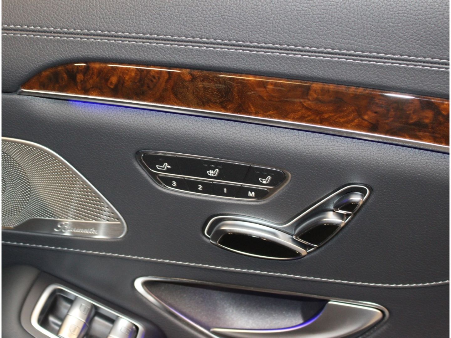 Fahrzeugabbildung Mercedes-Benz S 500 AMG Line Nachtsicht*Burmester*Voll*